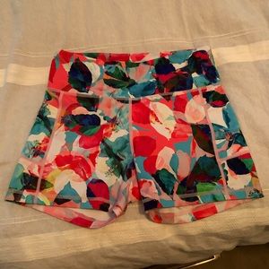 Light n tight picket hustle shorts 4”